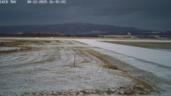 Pojezdová dráha, Runway