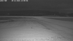 Pojezdová dráha, Runway