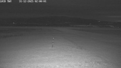 Pojezdová dráha, Runway