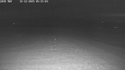 Pojezdová dráha, Runway