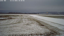 Pojezdová dráha, Runway