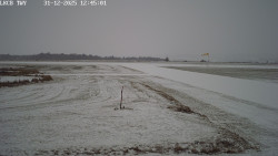 Pojezdová dráha, Runway