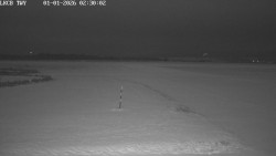 Pojezdová dráha, Runway