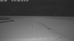 Pojezdová dráha, Runway