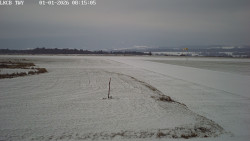 Pojezdová dráha, Runway