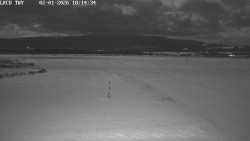 Pojezdová dráha, Runway