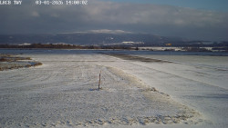 Pojezdová dráha, Runway