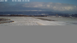 Pojezdová dráha, Runway