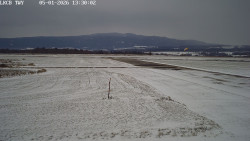 Pojezdová dráha, Runway