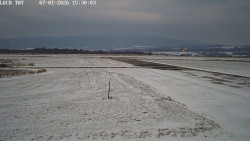 Pojezdová dráha, Runway