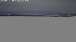 Pojezdová dráha, Runway