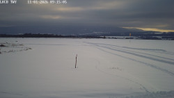 Pojezdová dráha, Runway