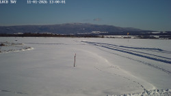 Pojezdová dráha, Runway