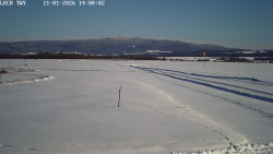 Pojezdová dráha, Runway