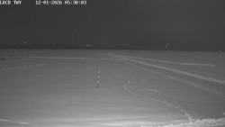 Pojezdová dráha, Runway