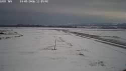 Pojezdová dráha, Runway