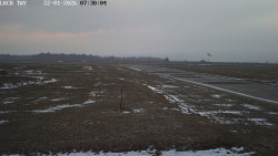 Pojezdová dráha, Runway