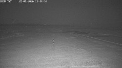 Pojezdová dráha, Runway