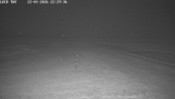 Pojezdová dráha, Runway