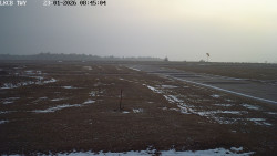 Pojezdová dráha, Runway