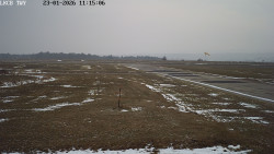 Pojezdová dráha, Runway