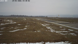 Pojezdová dráha, Runway