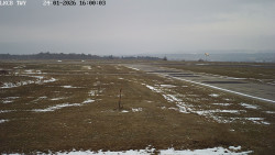 Pojezdová dráha, Runway