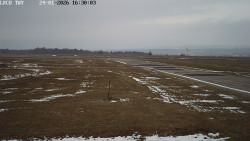 Pojezdová dráha, Runway