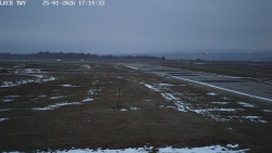 Pojezdová dráha, Runway