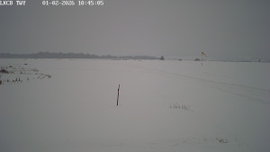 Letiště Cheb - Pojezdová dráha, Runway - 1.2.2026 v 10:45 Letiště Cheb - Pojezdová dráha, Runway - 1.2.2026 v 10:45