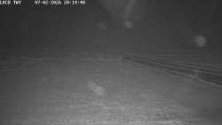 Pojezdová dráha, Runway