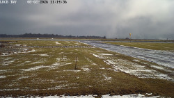 Pojezdová dráha, Runway