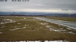 Pojezdová dráha, Runway