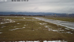 Pojezdová dráha, Runway