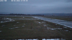 Pojezdová dráha, Runway