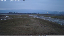 Pojezdová dráha, Runway