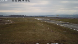 Pojezdová dráha, Runway