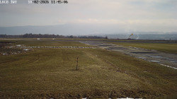 Pojezdová dráha, Runway