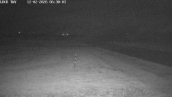 Pojezdová dráha, Runway