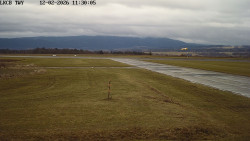 Pojezdová dráha, Runway