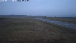 Pojezdová dráha, Runway