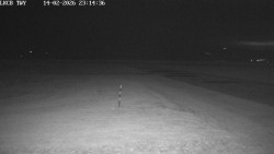 Pojezdová dráha, Runway