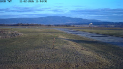 Pojezdová dráha, Runway