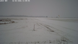 Pojezdová dráha, Runway