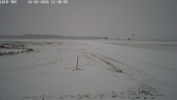 Pojezdová dráha, Runway