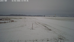 Pojezdová dráha, Runway