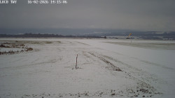 Pojezdová dráha, Runway