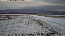 Pojezdová dráha, Runway