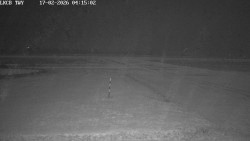 Pojezdová dráha, Runway