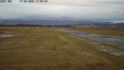 Pojezdová dráha, Runway